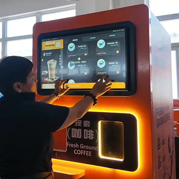 Kaffeeautomat mit Touchscreen